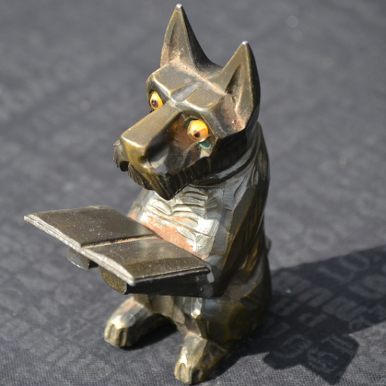 Le chien savant en bronze 1930