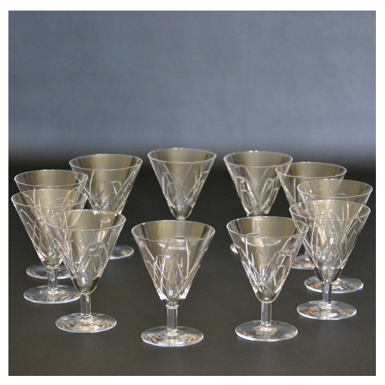 Verres anciens en cristal à motif géométrique taillé époque Art déco X 11