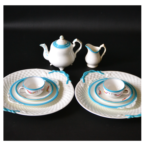 Tête à tête à café et dessert ancien en porcelaine Anglaise