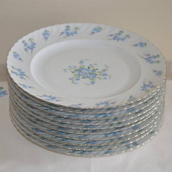 Assiettes plates Myosotis porcelaine de Bavière