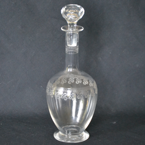 Carafe en cristal de Baccarat modèle Pompadour
